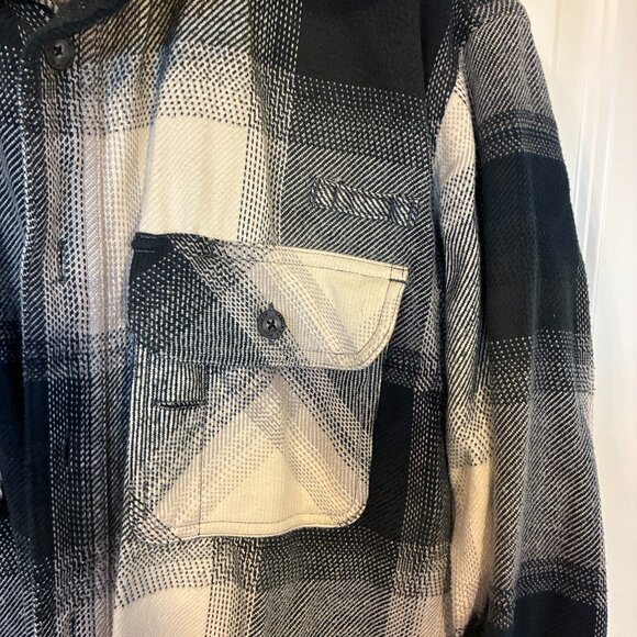 Cabela’s Outer Cotton Flannel Shirt – Size L Regular | Rugged Comfort & Classic - Picture 4 of 6